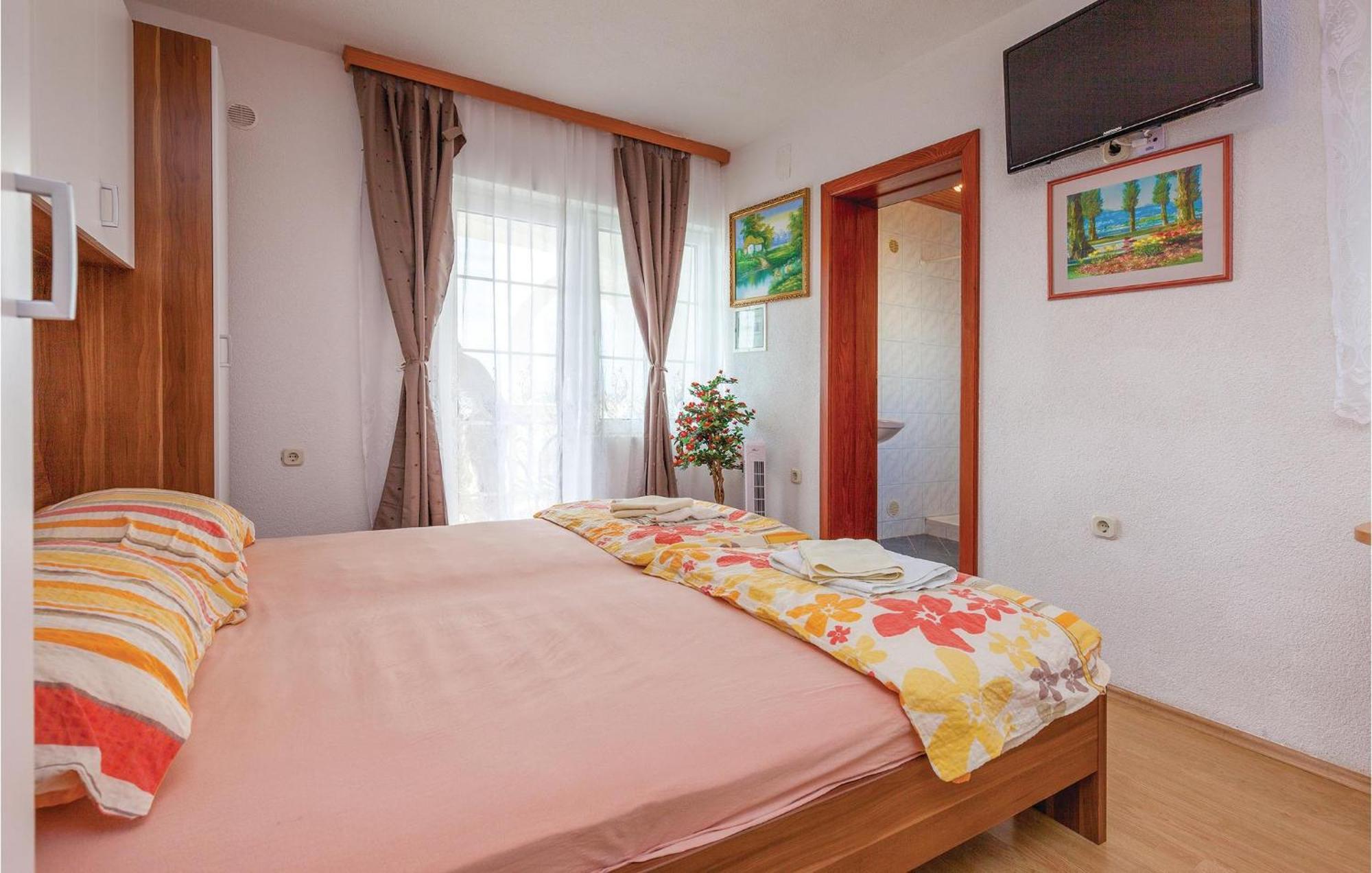 Stunning Apartment In Crikvenica With Wifi Exterior foto